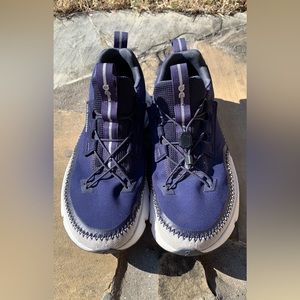 Womens shoes size 10